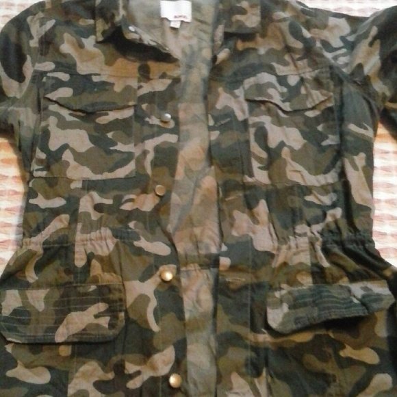 Women Bongo Camouflage Shirt - Picture 5 of 6